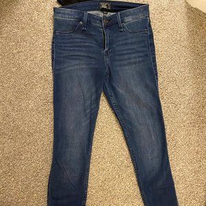 A&F Low Rise Jeans size 26